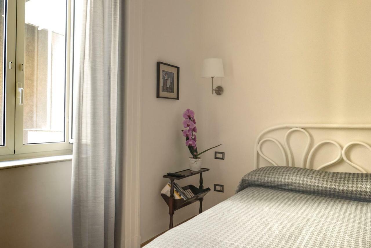 Appartamento Chiatamone 27 - Seaside Deluxe Napoli